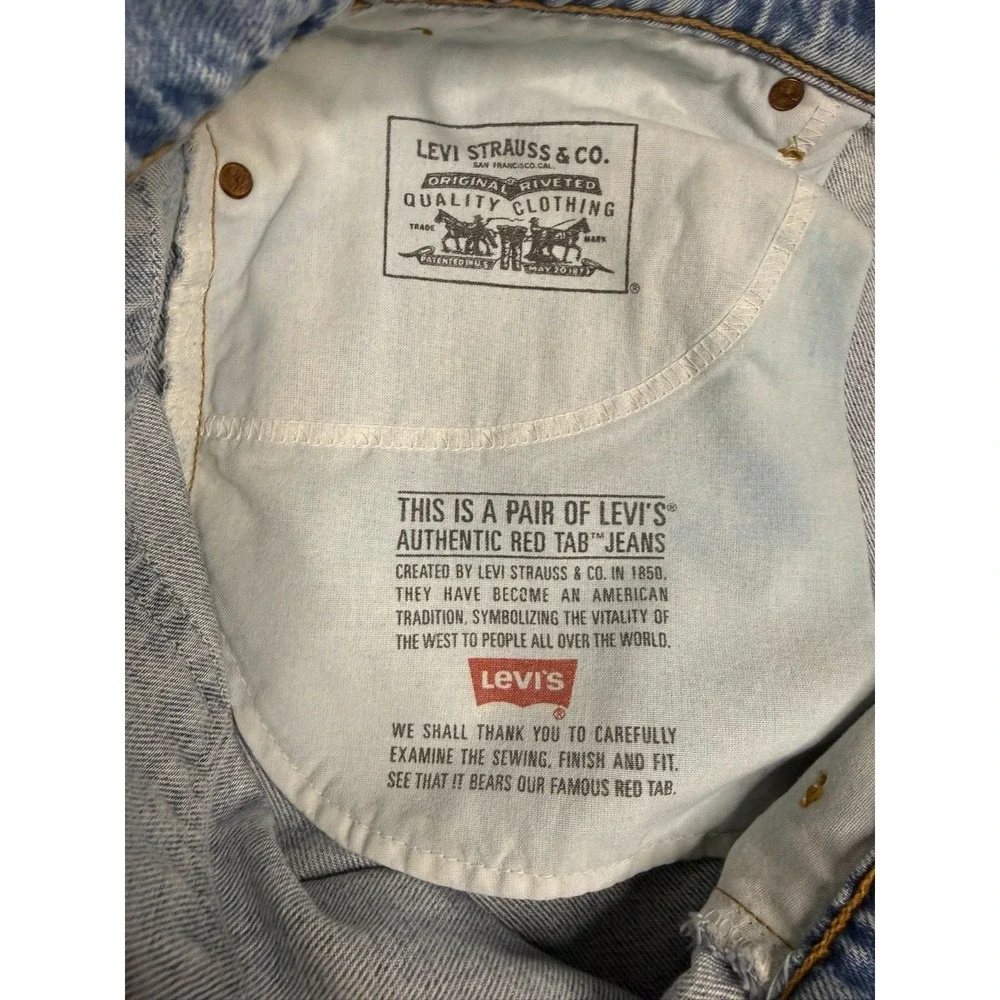 Vintage Levi's 505 Jeans W40 Hemmed Straight Leg Light Wash 90s‎ Classic Denim
